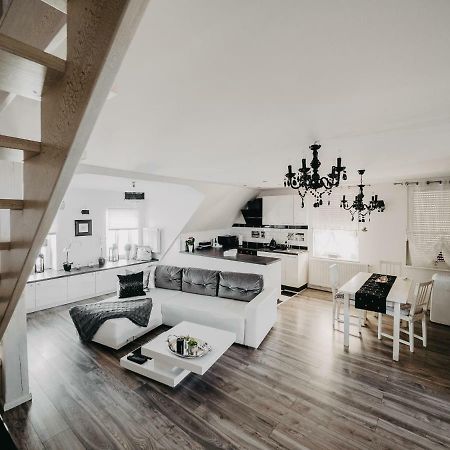 Apartament Rynek Pniewy Pniewy  エクステリア 写真