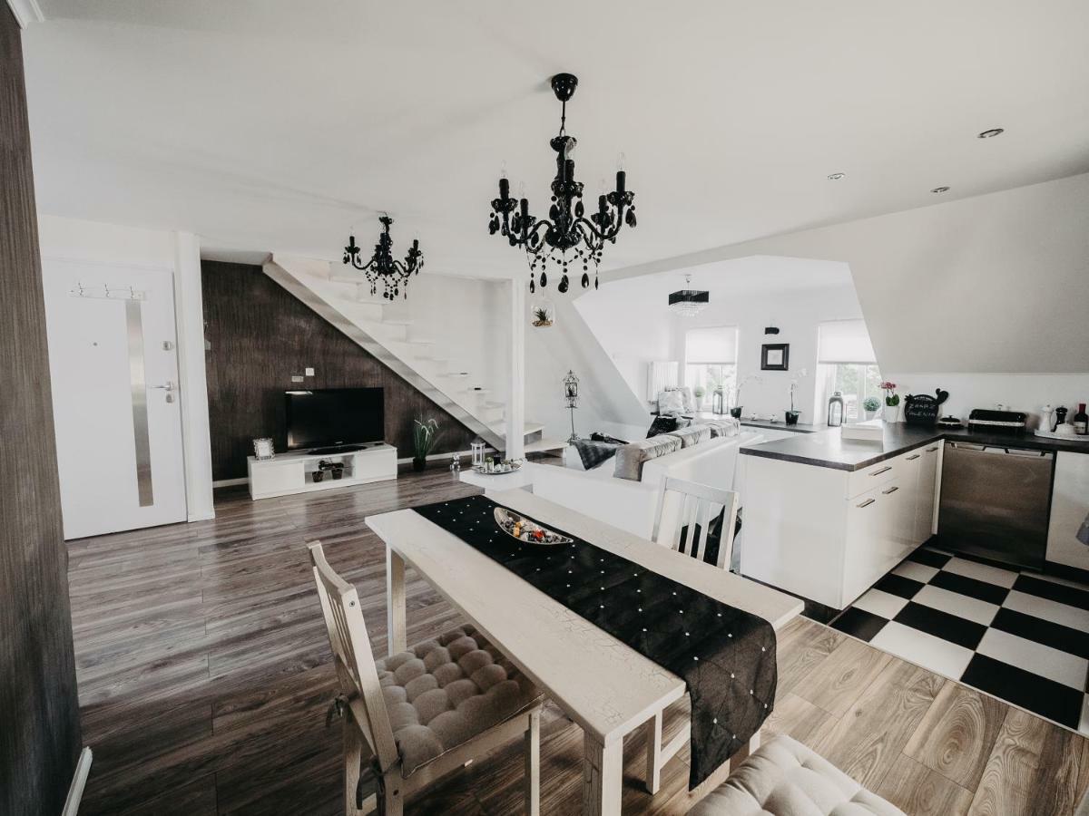 Apartament Rynek Pniewy Pniewy  エクステリア 写真
