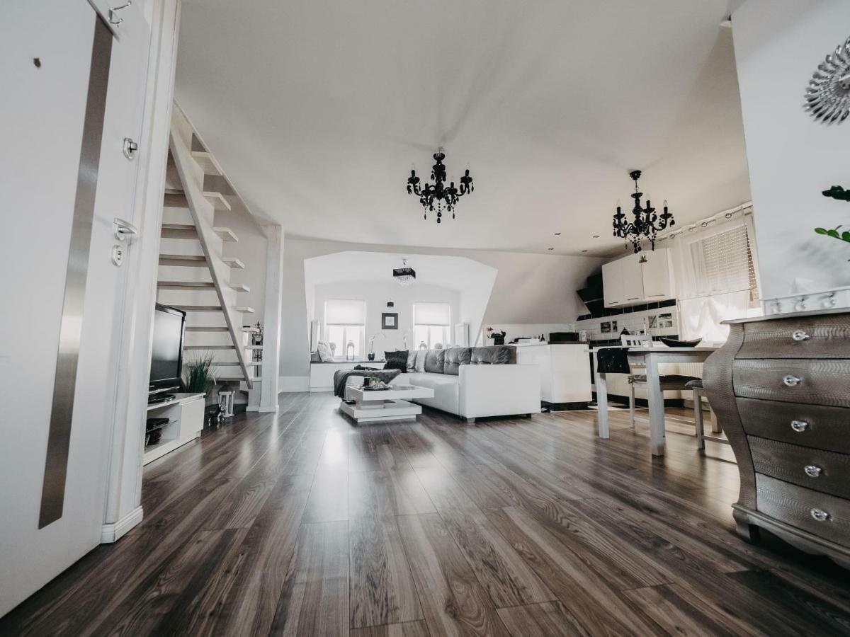 Apartament Rynek Pniewy Pniewy  エクステリア 写真