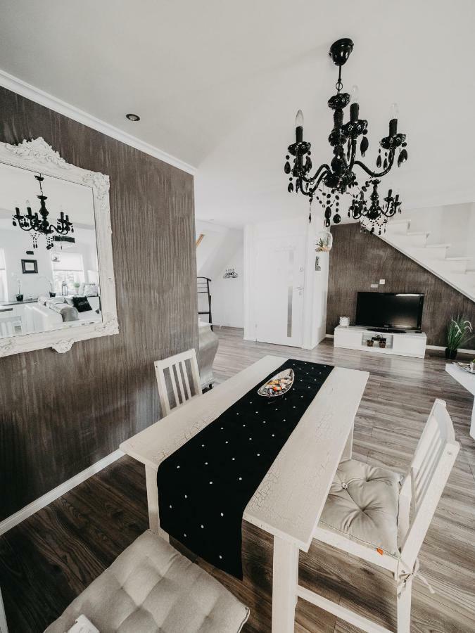 Apartament Rynek Pniewy Pniewy  エクステリア 写真